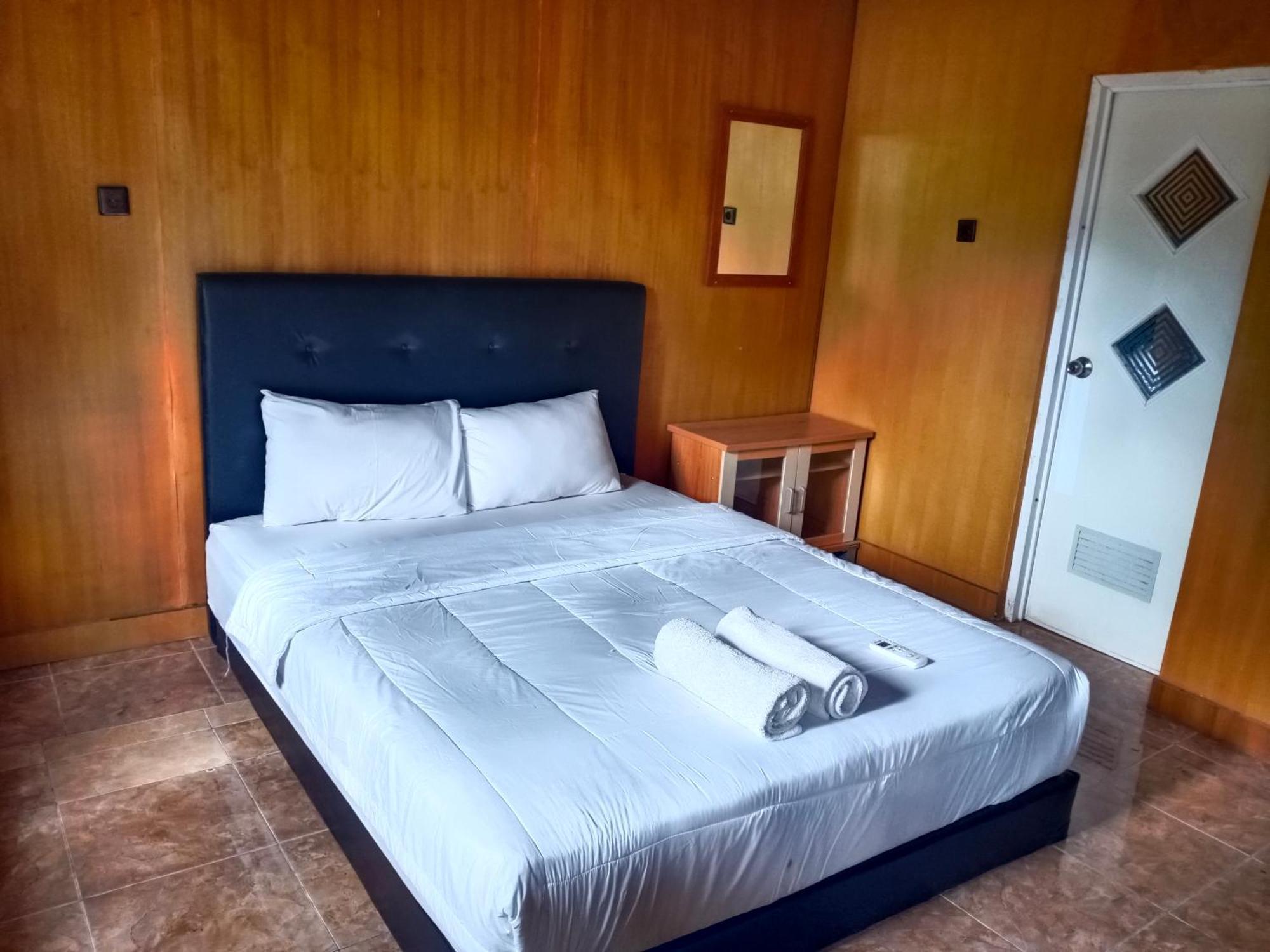 Visual Inn Toyapakeh Εξωτερικό φωτογραφία